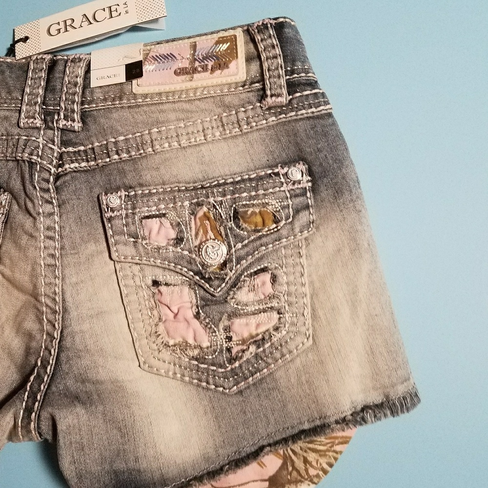 Realtree by Grace in La Pink Camo Jean Shorts - Picture 6 of 6